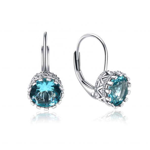 Pendientes de taquiones con flor de circonita cúbica de 7 mm - Cierre con palanca