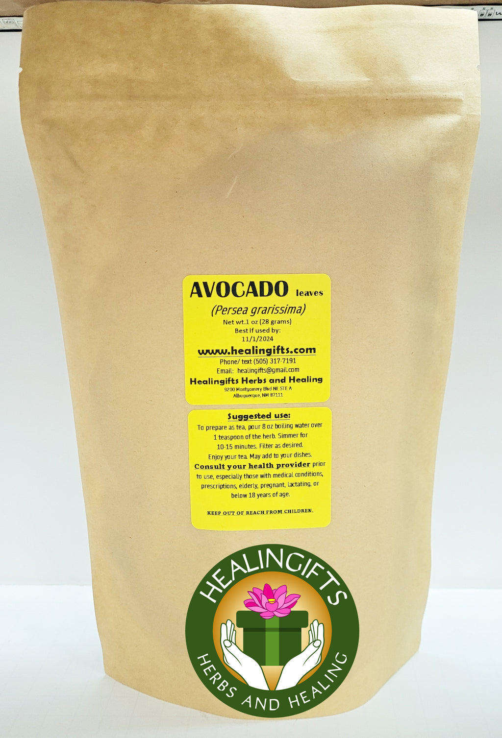 Hojas de aguacate secas