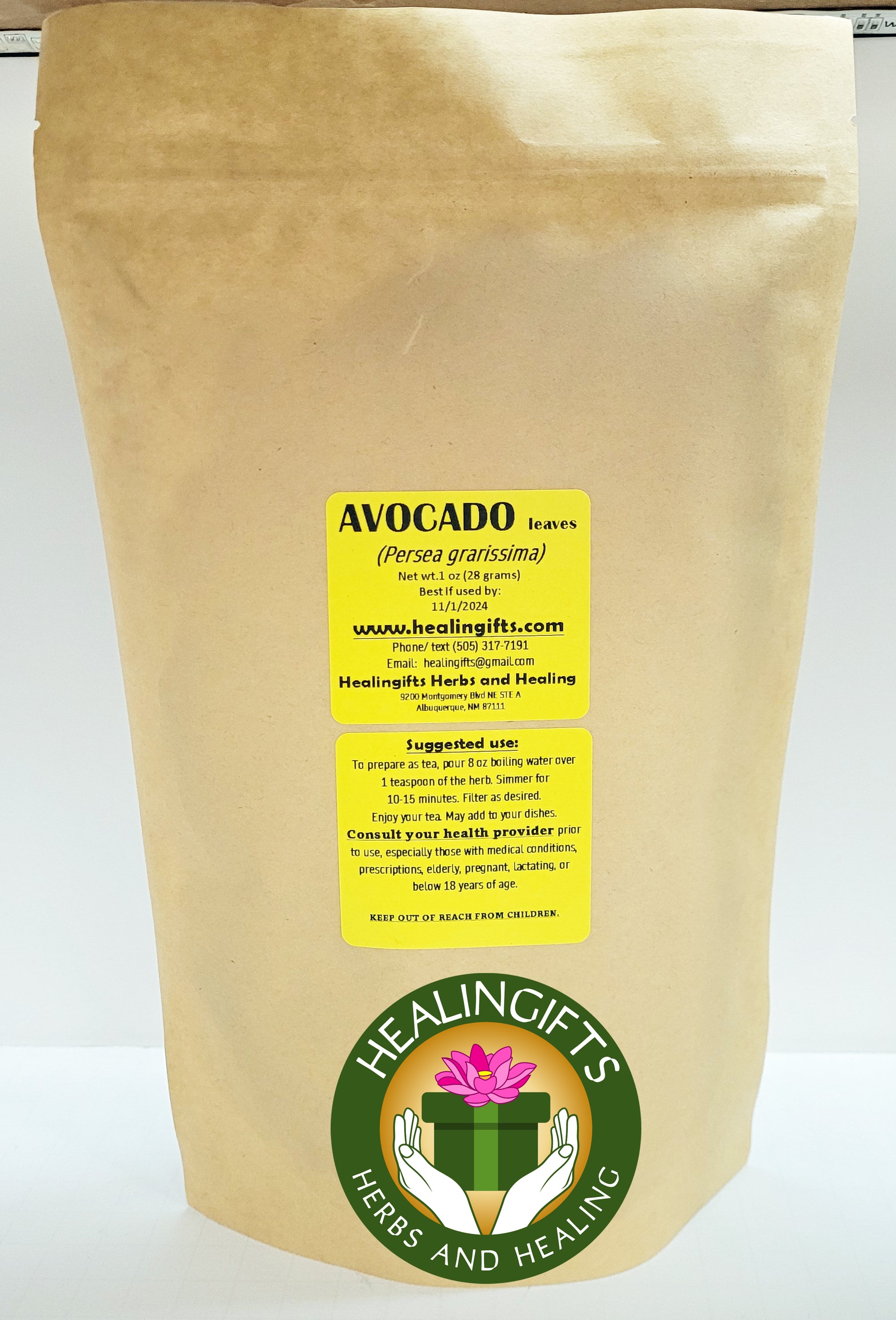 Hojas de aguacate secas